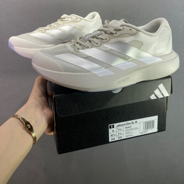 รองเท้าวิ่ง Adizero EVO SL พร้อมแผ่นคาร์บอน WHO2