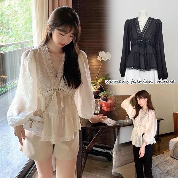 mimi&didi#เสื้อแขนยาว ทรงคอวีลึก ดีเทลแต่งลูกไม้หยักรอบคอ มีริบบิ้วโบว์ผูกช่วงเอว แขนพองเล็กน้อย น่ารักและหวาน#99299