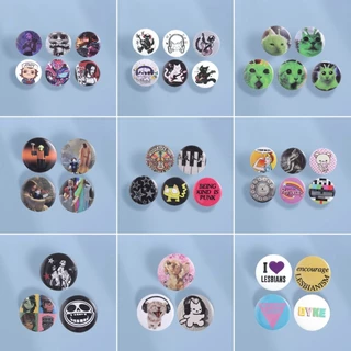 100 รูปแบบอะนิเมะตัวอักษร Tinplate Pin Cat Cool Designs Badge Vintage Rock Art เข็มกลัดอินเทรนด์ชุดอุปกรณ์เสริม