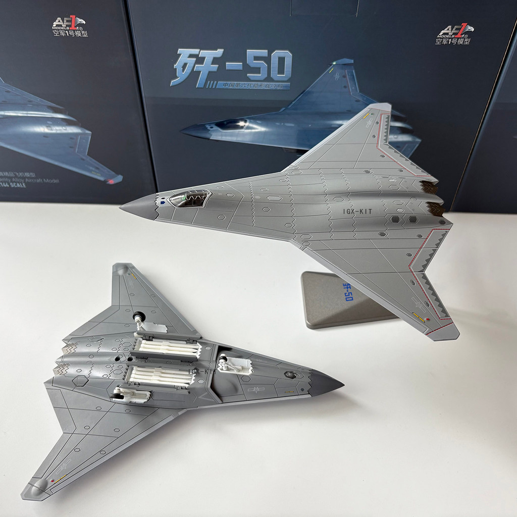 1/144 China Air Force J-50 Stealth Fighter J50 หกรุ่น Fighter โลหะผสมจําลองเครื่องบินรุ่นเครื่องประด
