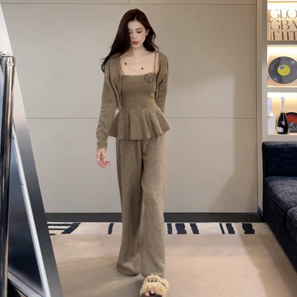 ชุดแฟชั่นฤดูใบไม้ร่วงYC8K การออกแบบใหม่สำหรับผู้หญิงไซส์เล็ก ทรงสบาย