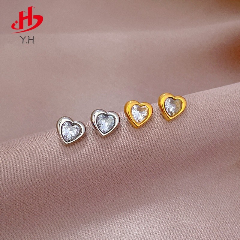 Y.H 316L รูปหัวใจ เพชร 18K สีทอง ต่างหูสแตนเลส