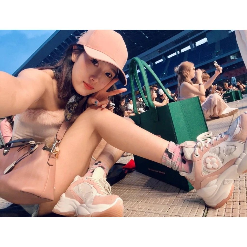 รองเท้าผ้าใบตาข่ายดอกไม้ L Home Run 55 จาก Daddy Donkey สำหรับผู้หญิง