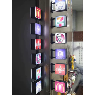 แม่เหล็กติดตู้เย็น Luminous Square Light Board Display Lightbox ของเล่นรุ่นตกแต่งบ้าน Creative แม่เหล็กดูด Mini