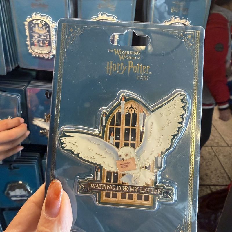 ปักกิ่ง Universal Studios Harry Potter Snow Owl Hydway Snow Messenger Owl ตู้เย็นแม่เหล็กที่ระลึก t