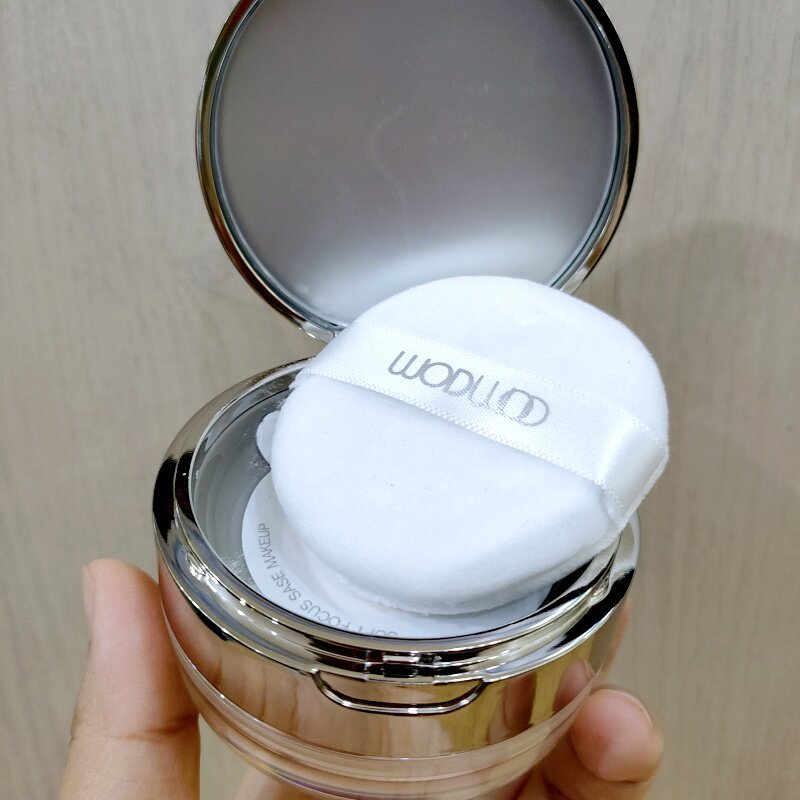 loose powder แป้งฝุ่น ของแท้ WODWOD Matte Light Gauze Fixing Powder Long-Lasting Light คอนซีลเลอร์ B