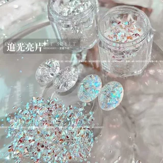 Holographic Flakes (แบบกระปุก มี2แบบให้เลือก) ผงติดเล็บ ผงกากเพชรสีเงินสีรุ้ง ผงแต่งเล็บ