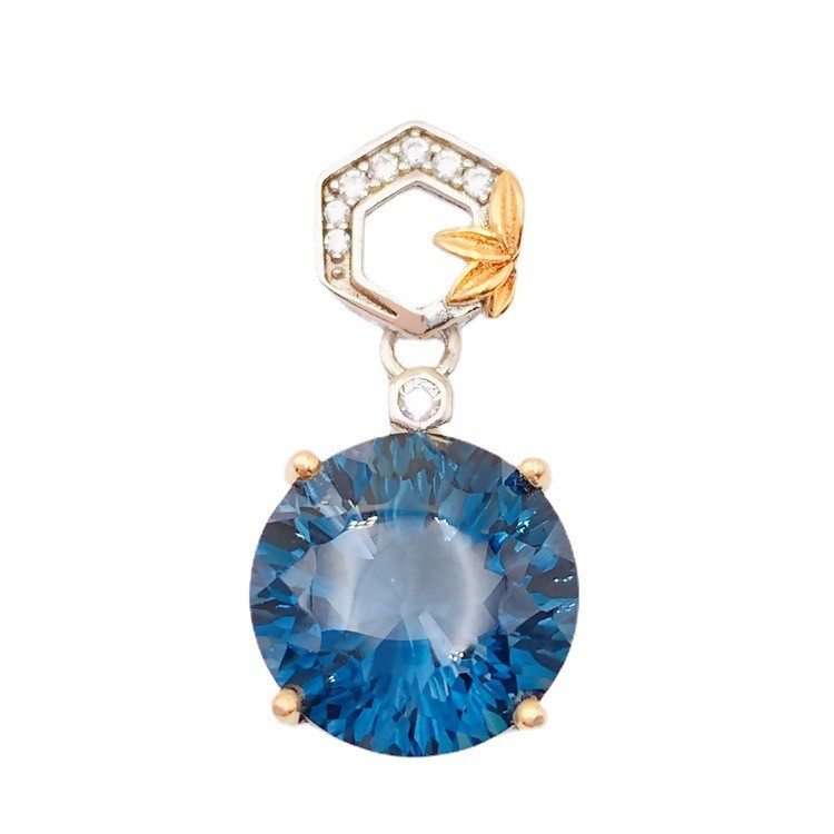 Xin Yipeng S925 เงินฝังรอบ Topaz จี้ผู้หญิง Blue Gem จี้คริสตัลสองสีทองญี่ปุ่นเกาหลี