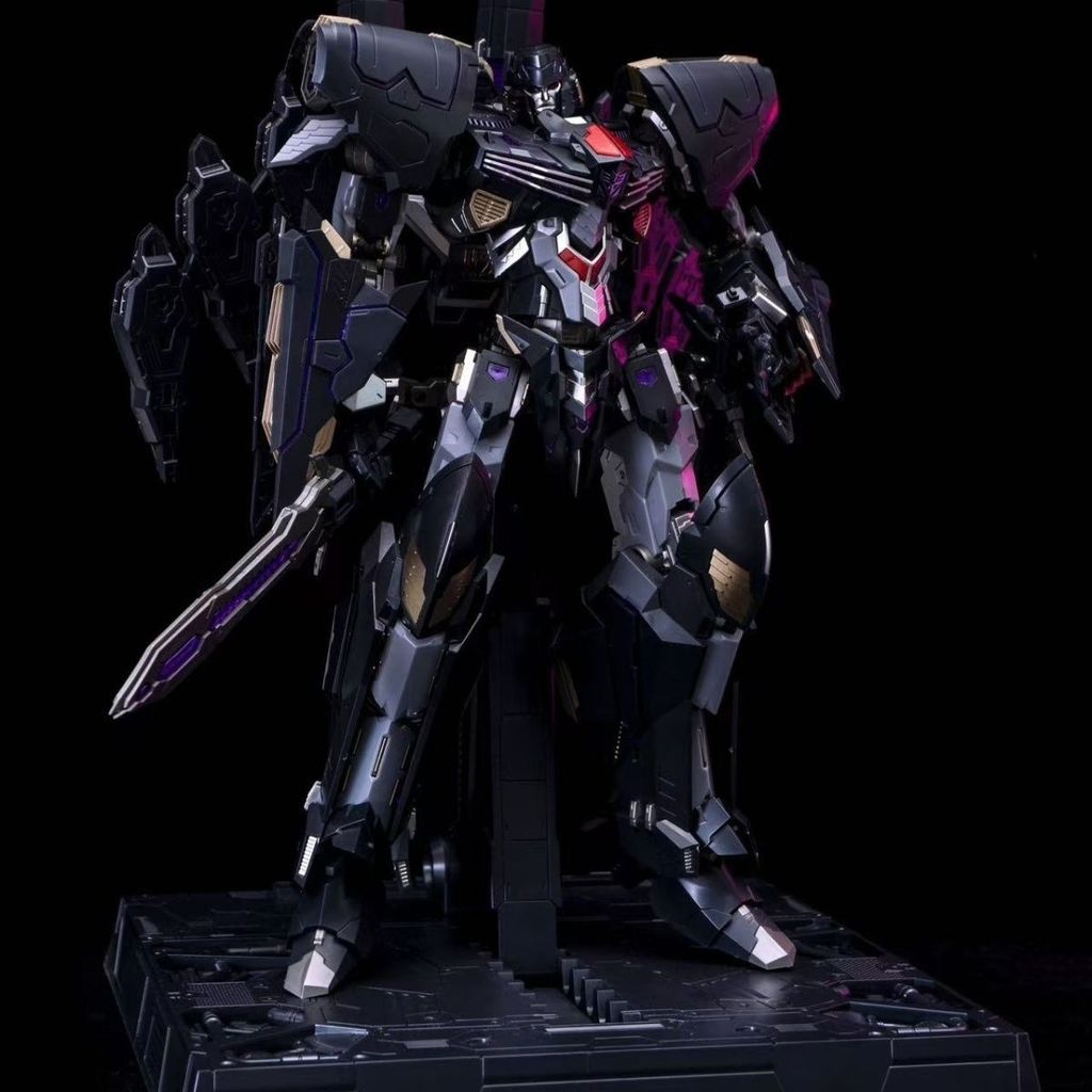 [คลังสินค้าพร้อม] Juyi Plastic Assembled Iron Ingenic Megatron IDW เวอร์ชันพร้อมแสงและเคลือบล่วงหน้า