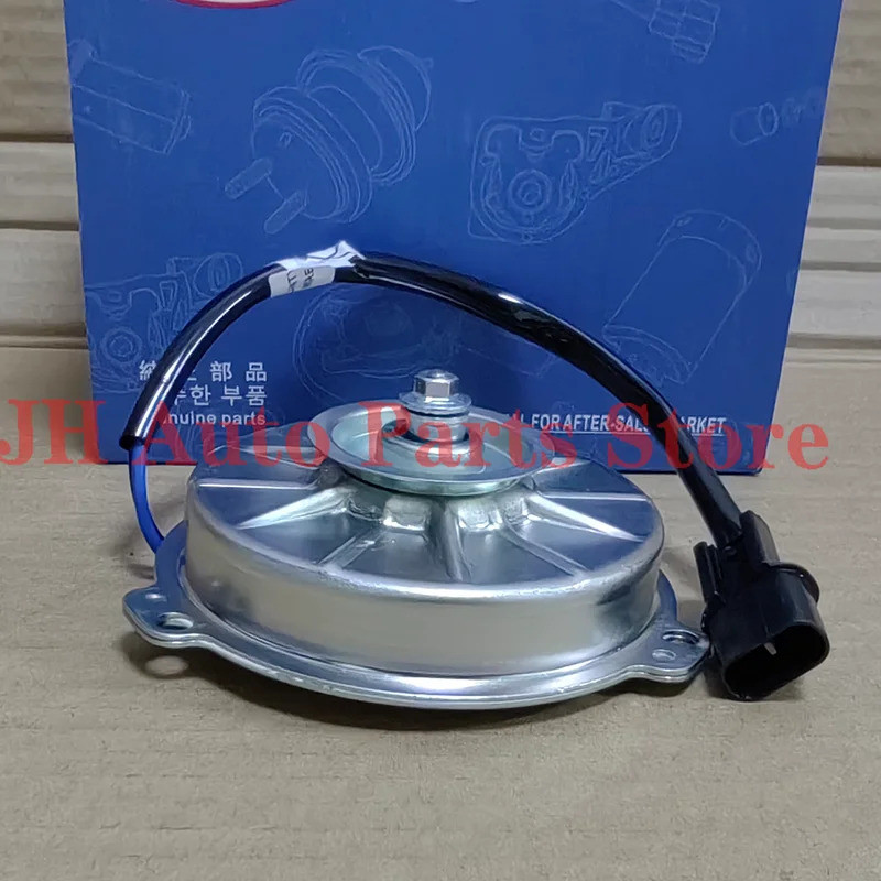 A/C Air Conditioner คอนเดนเซอร์พัดลมมอเตอร์สําหรับ Mitsubishi L200 Triton Montero Pajero Sport Nativ