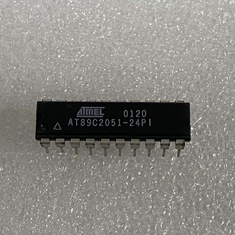 AT89C2051-24PI ใหม่และ AT89C2051 DIP20 89C2051 ไมโครคอนโทรลเลอร์ชิป AT89C2051-24PU