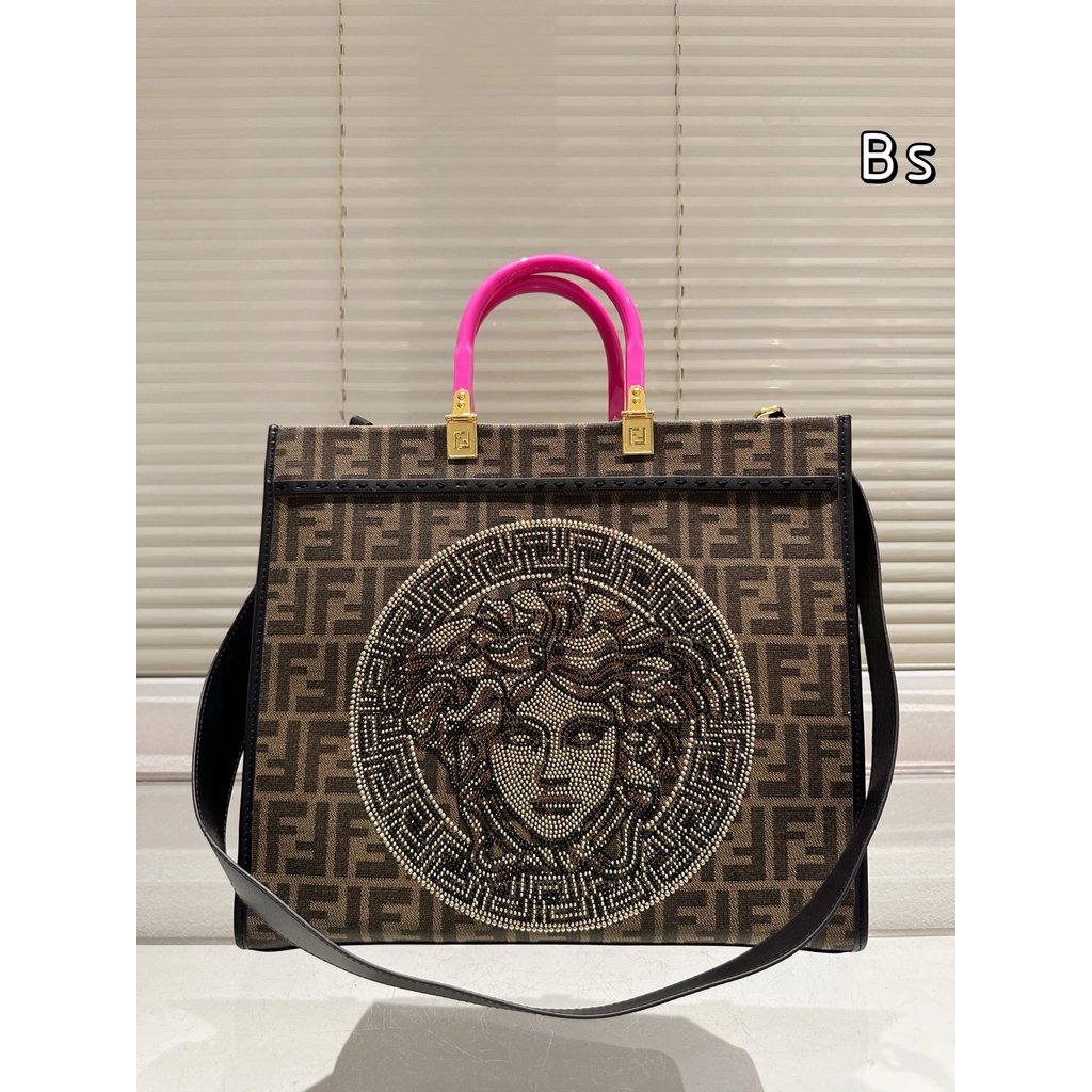 Fendi ใหม่ สไตล์.Peekaboo กระเป๋าถือ tote สำหรับสุภาพสตรี