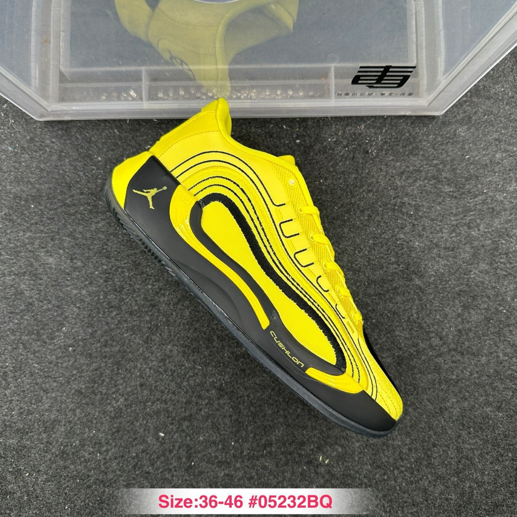 รองเท้าบาสเก็ตบอล Luka 4 น้ำหนักเบาที่ระบายอากาศได้ดี พร้อมพื้นรองแรงกระแทกด้านในและระบบดูดน้ำหนัก