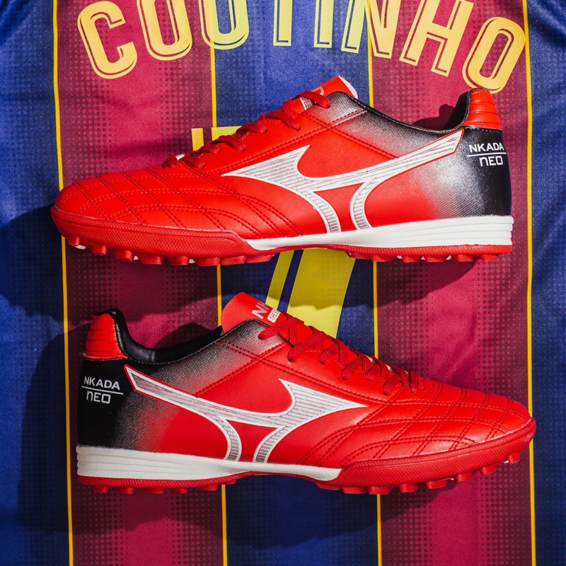 รองเท้าฟุตบอล Low-Top British Super Club เทคโนโลยียอดเยี่ยมเพื่อบรรเทาความร้อน สำหรับการฝึกซ้อมและสวมใส่ในสนามจริง