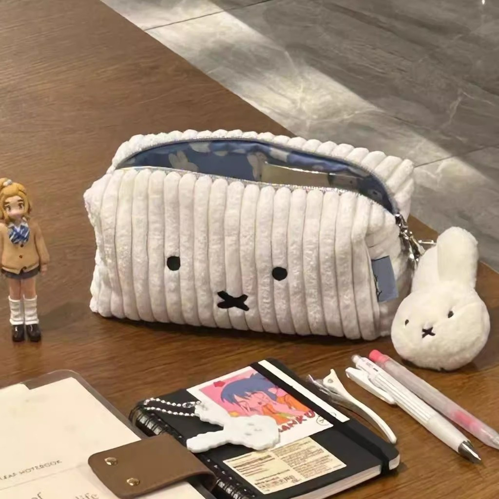 Miffy กระต่ายดินสอกรณีญี่ปุ่นน่ารักขนาดใหญ่ความจุ Multi-function ความงามเครื่องเขียนปากกา Marker ยางลบ Ins สไตล์การออกแบบที่เรียบง่าย Corduroy Miffy กระต่ายดินสอ Ca