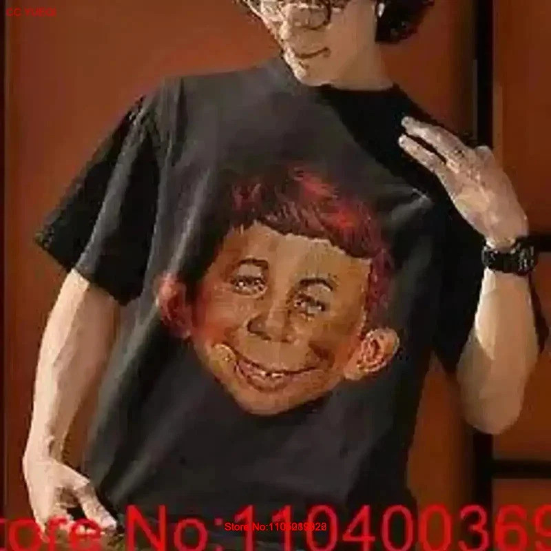 เสื้อยืดเรโทรวินเทจ Alfred E. Neuman MAD hoT เสื้อผ้าดีไซเนอร์วินเทจที่นุ่มสบายและมีสไตล์ เหมาะสำหรั