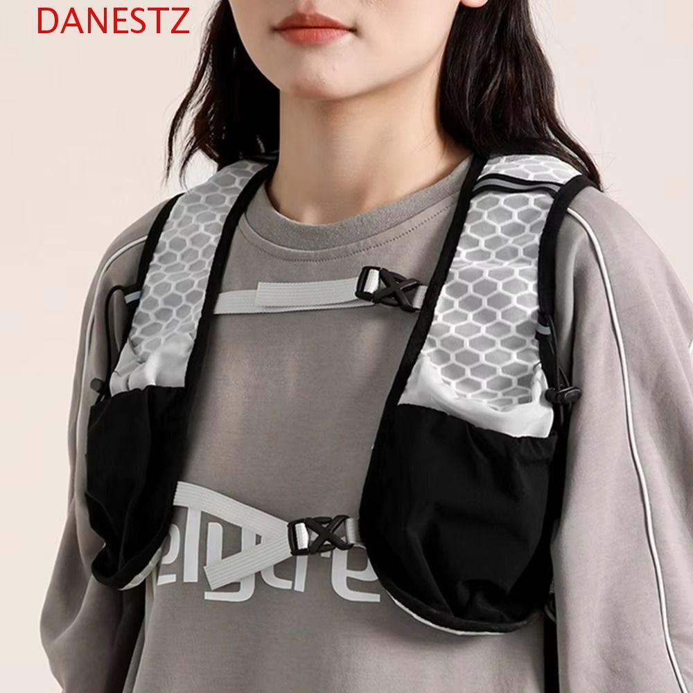 DANESTZ Running Hydration Vest Bag, Adjustable Multifunctional Running Vest Pack, Water Bottle Stora
