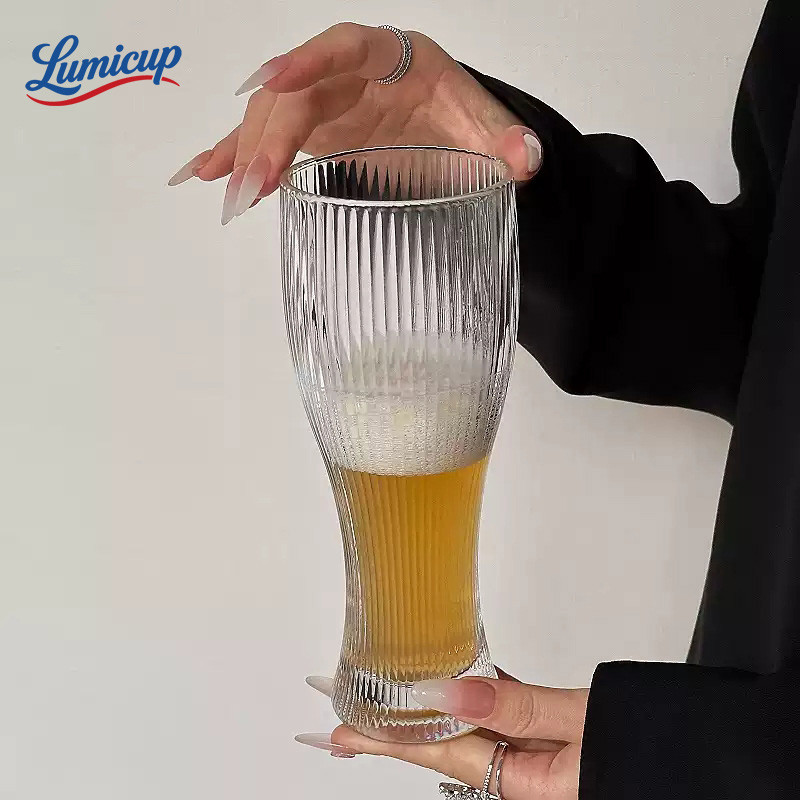 แก้วเบียร์แก้วใสสไตล์วินเทจ ลายแก้วคริสตัล ถ้วยเบียร์มีฐาน 300-430ml สำหรับเบียร์ น้ำผลไม้ คาเฟ่ ถ่ายรูปสวย