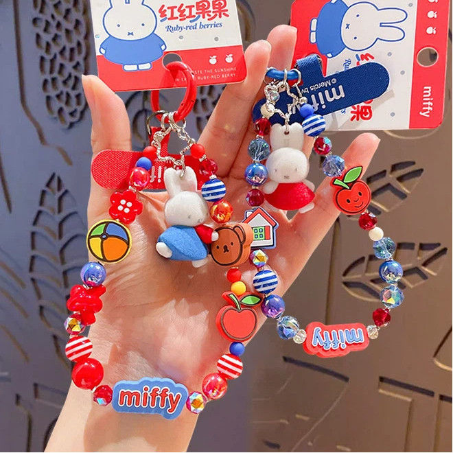 ของแท้ มิฟฟี่ กระต่ายผลไม้สีแดง แห่กัน ลูกปัดโซ่พวงกุญแจการ์ตูนน่ารักตุ๊กตาโซ่โทรศัพท์มือถือจี้ของขวัญขนาดเล็ก