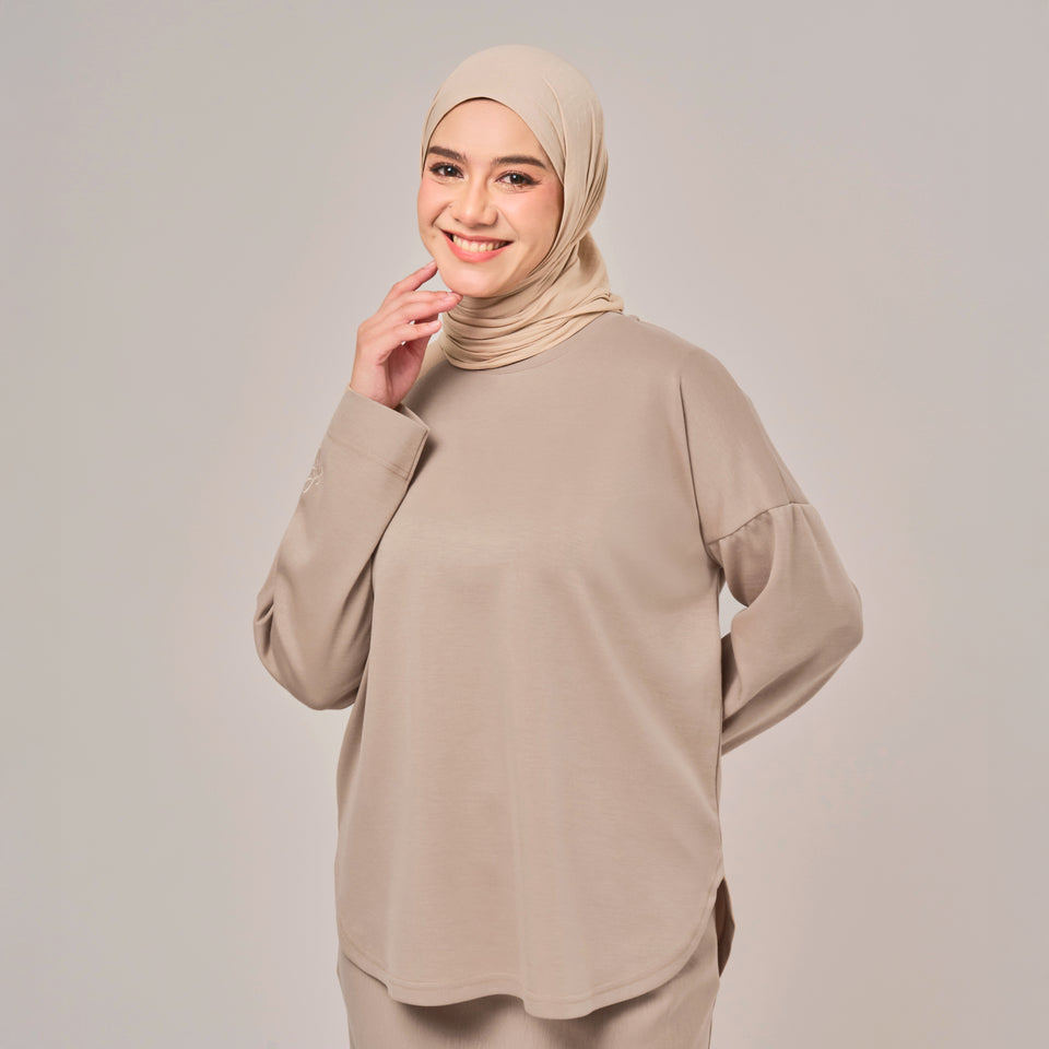 เสื้อ Cora โดย Tudungruffle Leisure Wear