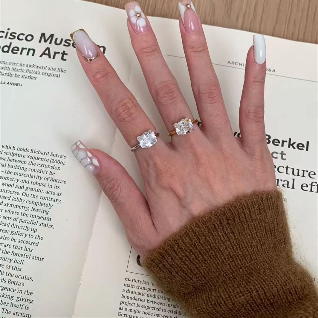 Kitty Cat Index Finger แหวนประณีตรูปร่างแหวนหญิงเปิดปรับเพทายสร้อยคอหญิง Strobe Niche 1AAD