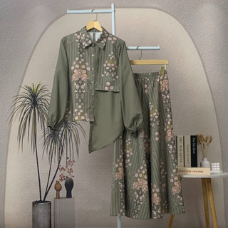 FADFAD Indonesia | Setelan One Set Wanita | Setrok Atasan Baju dan Rok | Motif Patchwork Kombinasi Unik | Gaya Korean Style Modis Kekinian | OOTD Kasual Santai Hangout Daily | Outfit Pakaian Hijab Aesthetic | Import Premium Terbaru Mewah Trendi Elegan