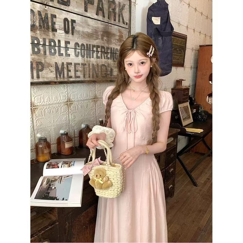 สีชมพูยาว v คอแคบ-เอวแขนสั้นชุดผู้หญิง 2025 ฤดูร้อนภาษาฝรั่งเศสคํา Retro หลวม Slimmer ดู a-Line กระโ
