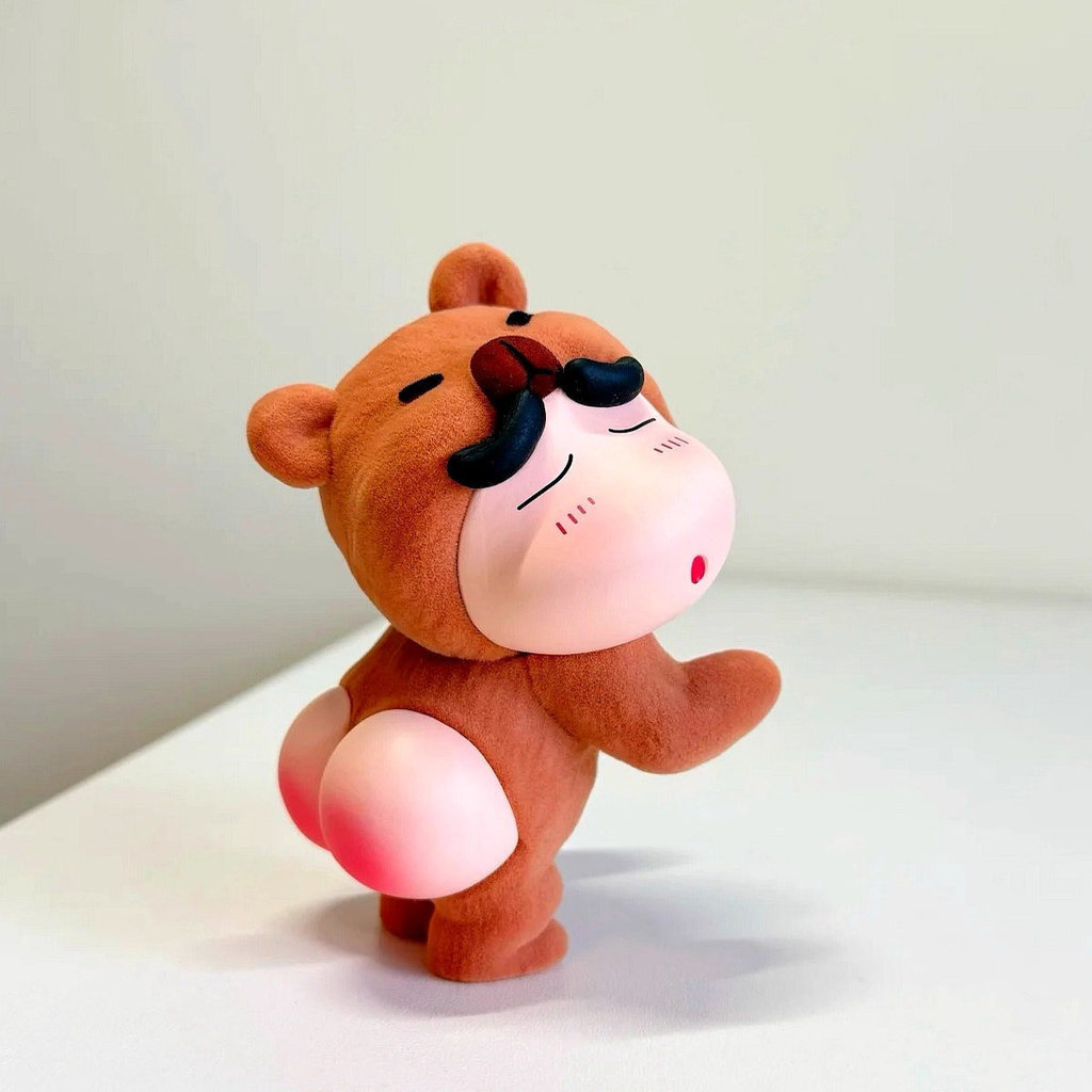 Crayon Shin-Chan Flocking Shin-Chan Mystery Box Model การ์ตูนอะนิเมะตุ๊กตาน่ารัก Healing Desktop เคร