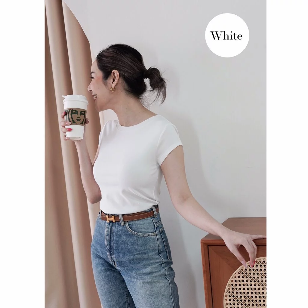 คอปาดเเขนเต่อ Slim fit ยืดหยุ่นดี เก็บทรงโคตรสวย เสื้อยืดที่รู้ใจผู้หญิงเป็นที่สุด ใส่แล้วสวยจริง ไม่ต้องลุ้น ให้ยอดข...
