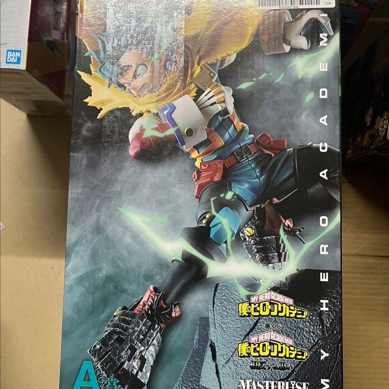 【พร้อมส่ง】shf เสื้อ มังงะ ชุด my hero academia figure ตุ๊กตา มังงะ เสื้อ ichiban kuji poster hawkของ