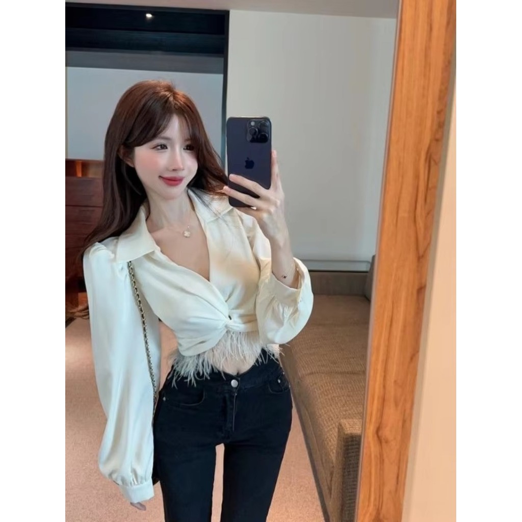 V Neck Crop Top ผู้หญิง แขนยาว สไตล์ Y2K ทันสมัย เอлегานต์ และเหมาะสำหรับวัยรุ่น