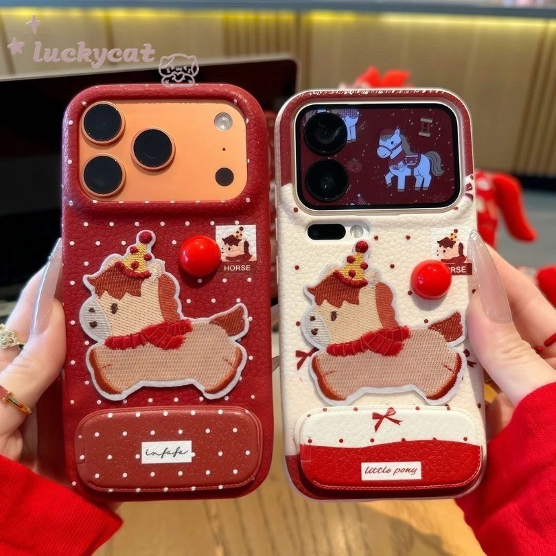 3D DIY Red Ball ผ้าพันคอสีขาวม้าสําหรับ iPhone 17 16 15 14 13 12 11 Pro Max X Xr Xs Max 7 8 Plus SE2020