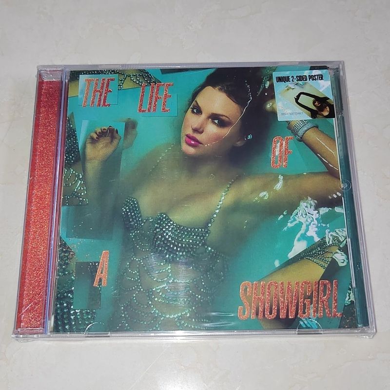 Taylor Swift The Life of a Showgirl CD+แม่พิมพ์โปสเตอร์ 4.7.19