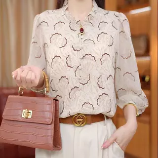 Chili เสื้อท็อปผู้หญิงลายดอกไม้ สไตล์ทันสมัยและหรูหรา ดีไซน์ระบาย รุ่นใหม่ปี 2026 ดูดีมีระดับ#99395