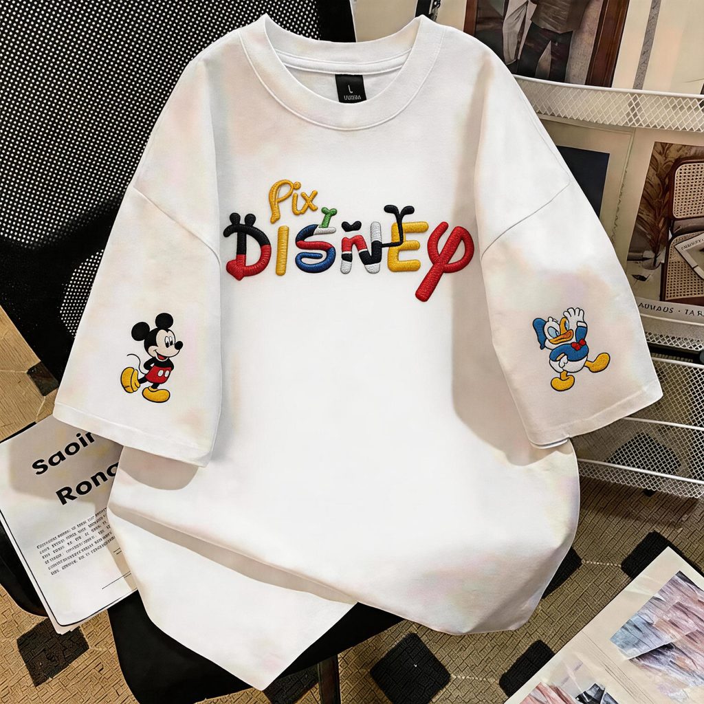 TEE·SHOP🍀 เสื้อยืด oversize เสื้อเท่ๆ เกาหลี "Disney Mickey" เสื้อแฟชั่นใ เกาหลีสไตล์ พิมพ์ลาย ผ้านิ่มใส่สบาย COD📦