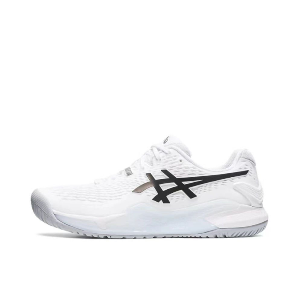 รองเท้าเทนนิส ASICS GEL-Res9 แบบ Low-Top Unisex ออกแบบมาในโทนสีขาวดำ มาพร้อมกล่องบรรจุภัณฑ์