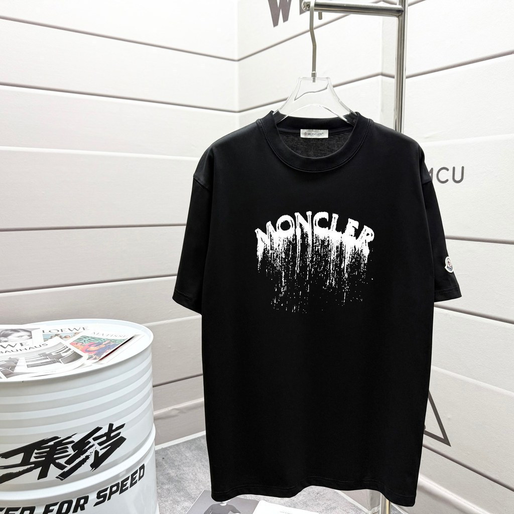Moncler2026 Moncler 2026 คลาสสิกรอบคอแขนสั้นเสื้อยืดผู้ชายผู้หญิงสไตล์ 2026 ต้นฤดูใบไม้ผลิสไตล์ใหม่ 
