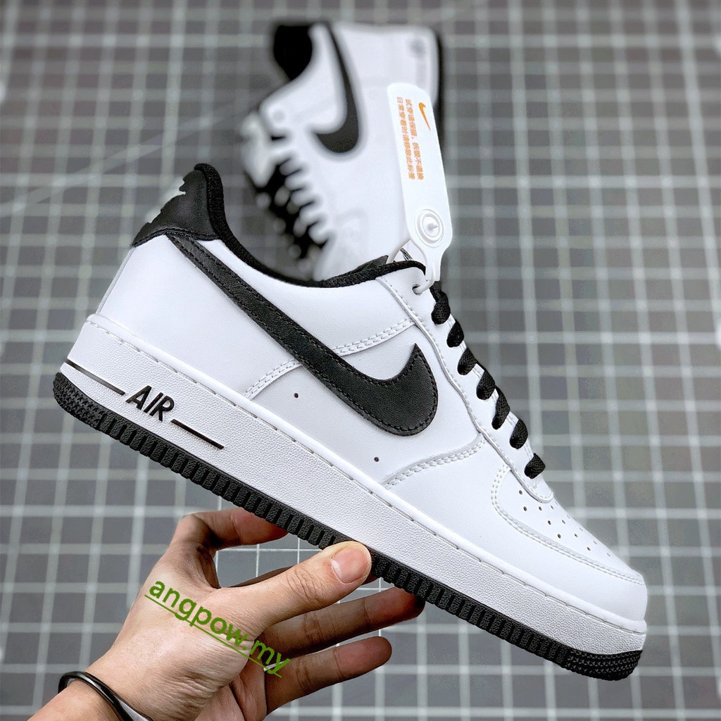 AF1 Air Force 1 Low White และ Black Panda รองเท้าบอร์ดแบนสําหรับผู้ชายและผู้หญิง