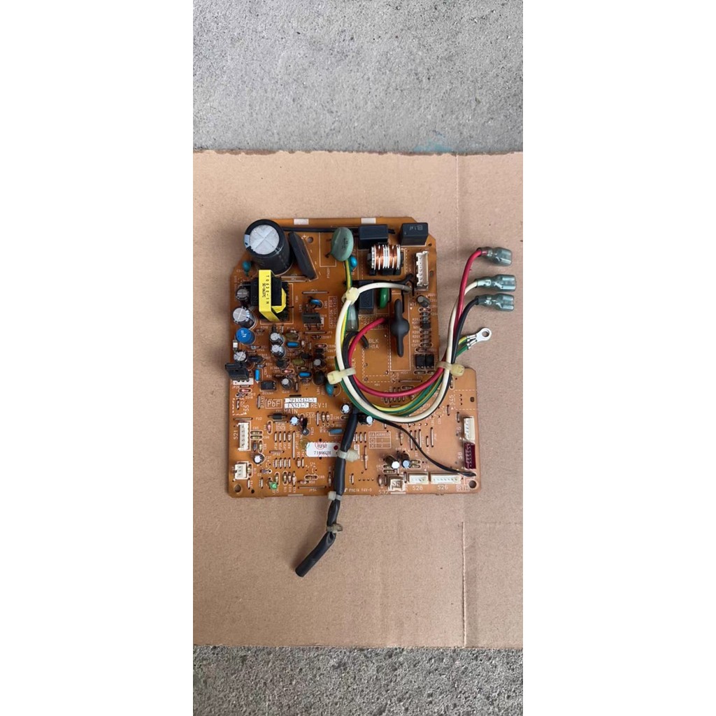 แผงควบคุมแอร์ภายใน Daikin 2P135423-3/-5 (สำหรับ EX513-7/FVXD71DV2CN) - นำเข้า