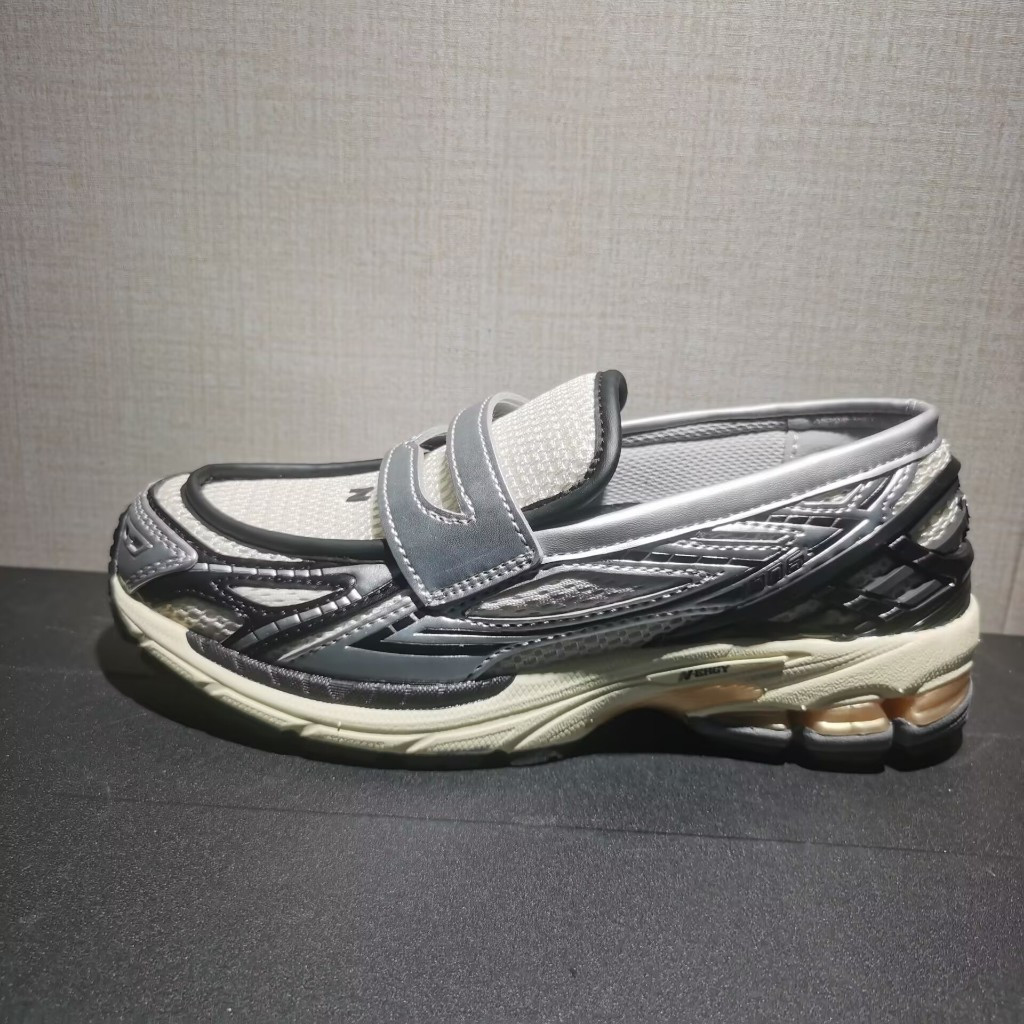 1906R รองเท้าโลฟเฟอร์ สวมใส่ง่ายและถอดออกแบบแบบสวม U1906LAE818