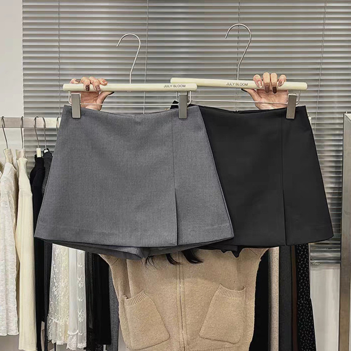 ชุดสั้น Culottes เอวสูง ทรง A-line สไตล์เกาหลี สีเทา มัทติกับทุกโอกาส กระโปรงแฟชั่นสำหรับฤดูร้อน