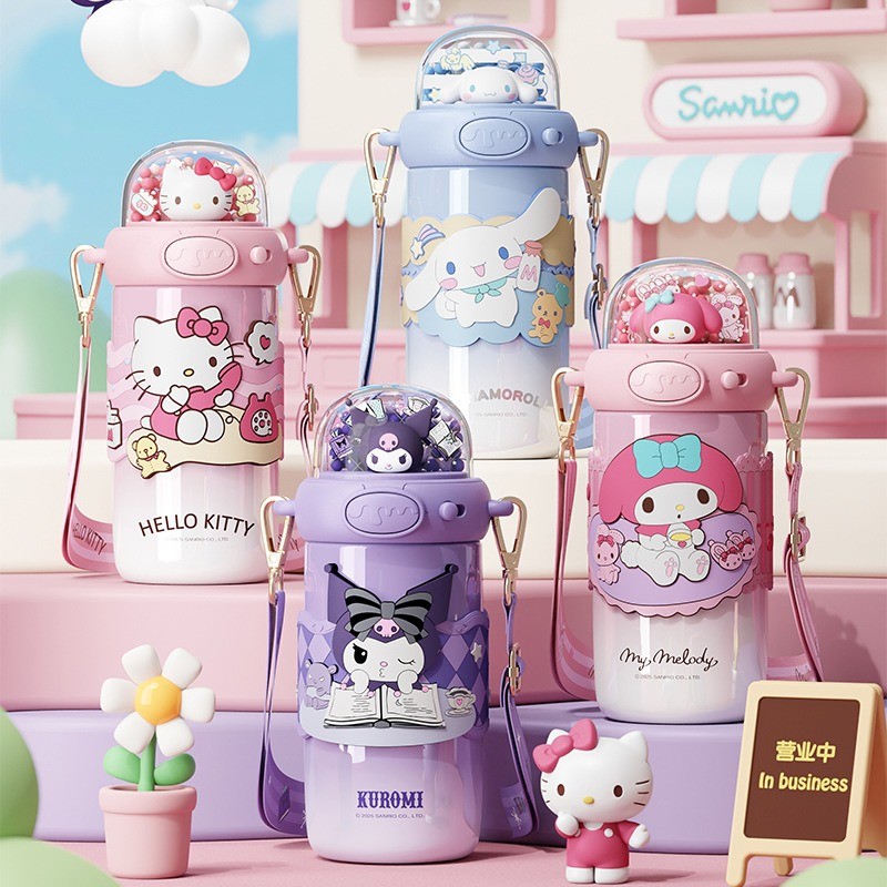 ✨ถ้วยเก็บความร้อนสําหรับเด็ก ซานริโอ 580มล 316สแตนเลสพร้อมหลอด+สายรัดสากลสําหรับเด็ก/นักเรียนฉนวนกันความร้อนเก็บความเย็นป้องกันการรั่วสุดน่ารัก