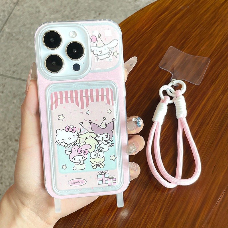สต๊อกไทย เคสสำหรับไอโฟน12 ตุ๊กตา แมวเคธี เคสช่องใส่การ์ดสายข้อมือ For iPhone17 16 11 12 13PROMAX 14 15PLUS 7/8 SE2 XS XR