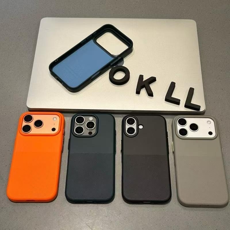 สีทึบเคลือบแม่เหล็กดูดในตัวกํามะหยี่เคสโทรศัพท์เหมาะสําหรับ ไอโฟน 17 16 15 14 13 12 11 มือโปร สูงสุด บวก เคสโทรศัพท์ฝาหลัง