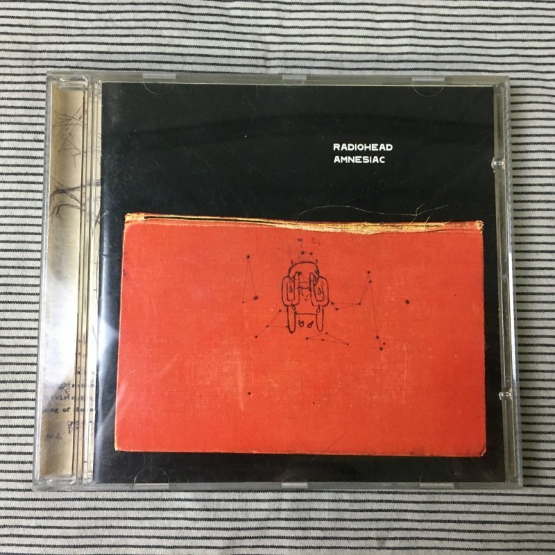 (ไม่มีการปิดผนึก) 电台 Radiohead - Amnesiac CD youzi CD และหน้ากระดาษก็ดี