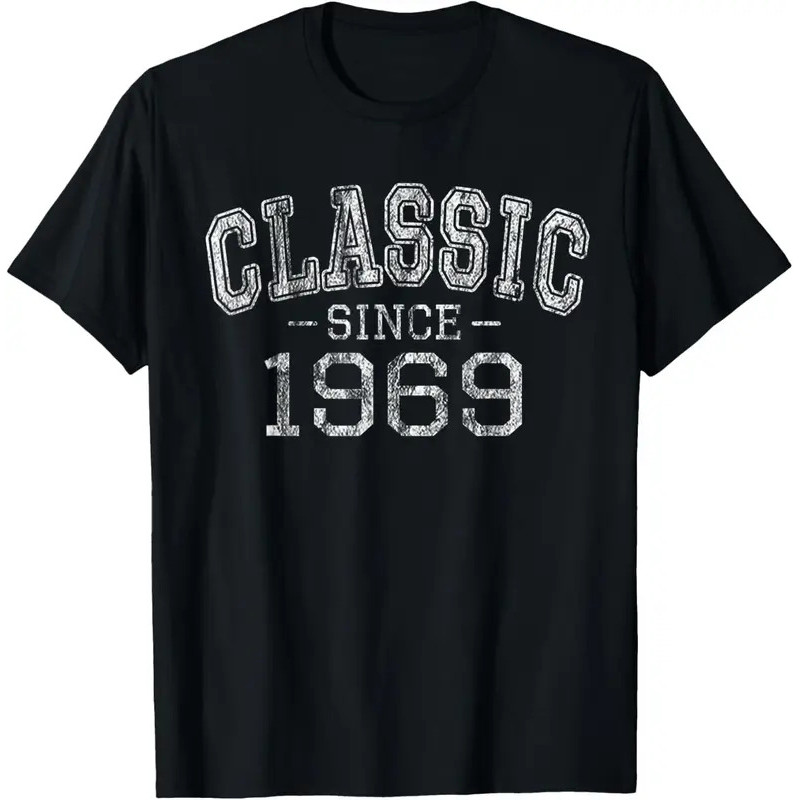 คลาสสิกตั้งแต่ปี 1969 สไตล์วินเทจ ผลิตในปี 1969 เสื้อยืดของขวัญวันเกิด เสื้อยืดวินเทจ เสื้อผ้าผู้ชาย เสื้อยืดลายตลก เสื้