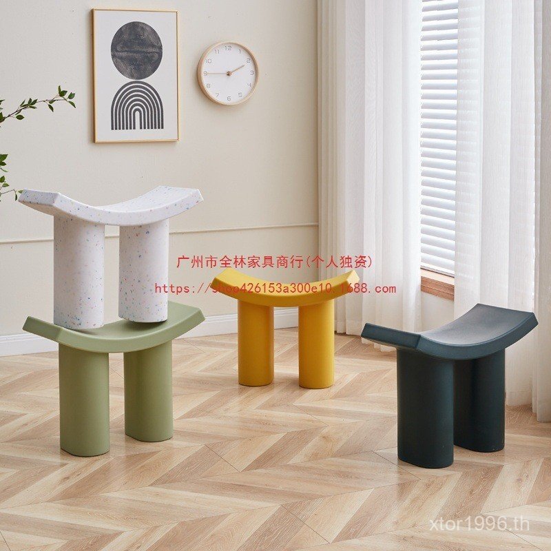 สตูลในครัวเรือน Bench Dumbo Entrance ในครัวเรือนเปลี่ยนรองเท้าพลาสติกสีแดงเด็ก Simple Net Nordic สตู