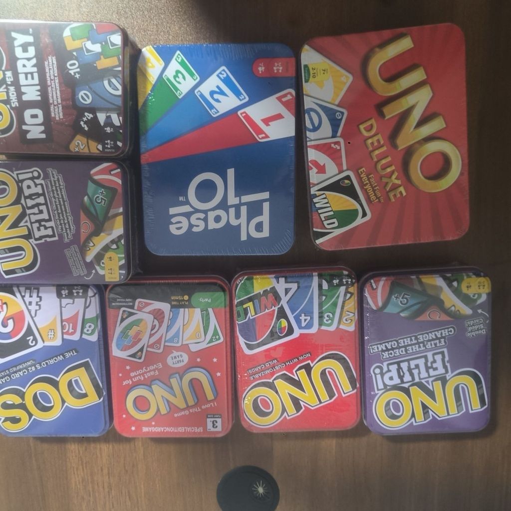 การ์ด Mattel ภาษาอังกฤษ UNO UNO Solitaire Never Leave Love WILD FLIP Red Classic Board Game Tin Box2