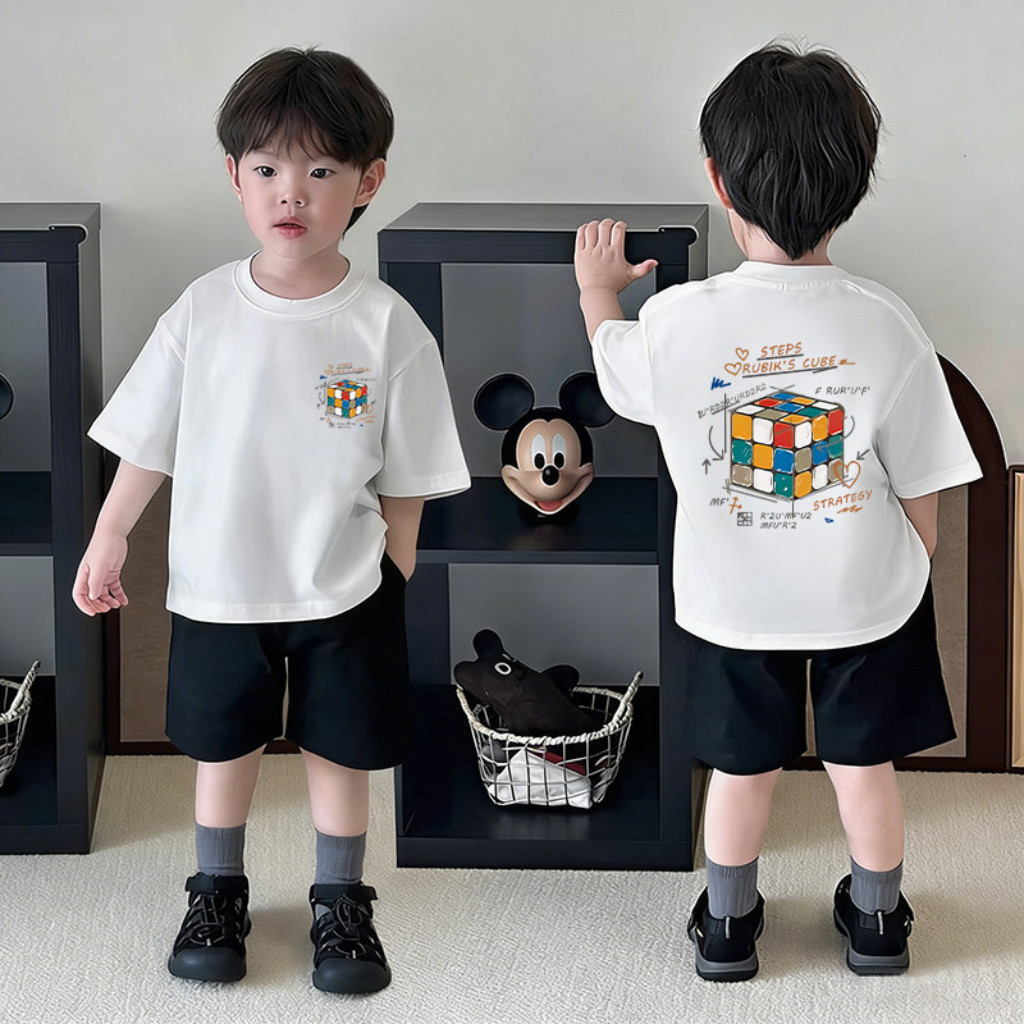 เสื้อยืดแขนสั้นสไตล์เกาหลีสำหรับเด็กชาย ฤดูร้อน ออกแบบใหม่ เหมาะสำหรับใส่เล่นกลางแจ้ง