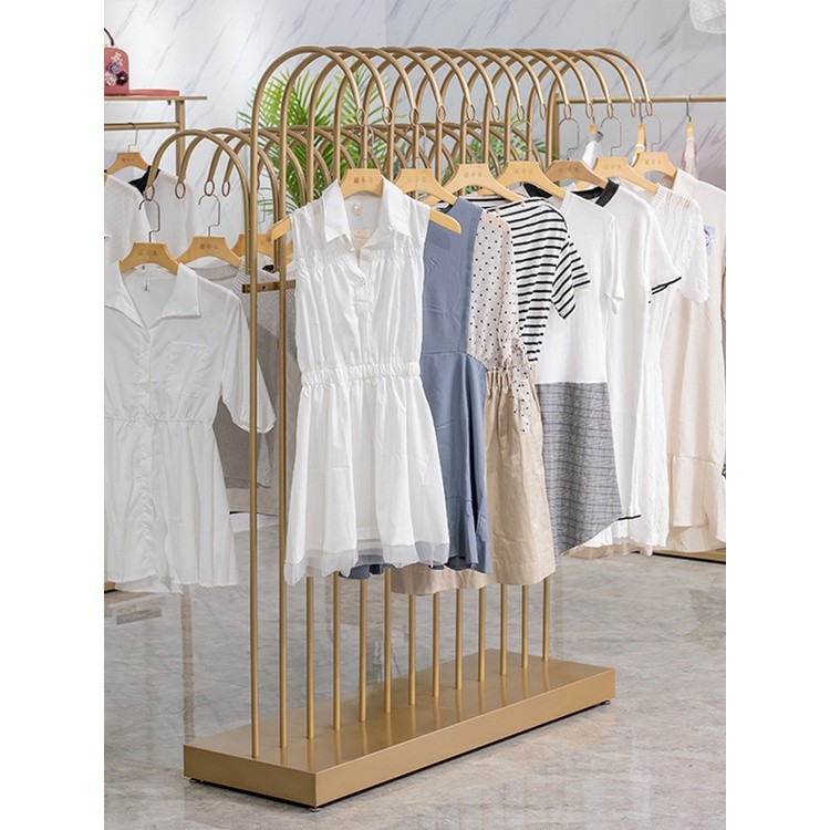 Children s clothing store Nakajima clothes hanger creative display rack clothing store middle shelf 